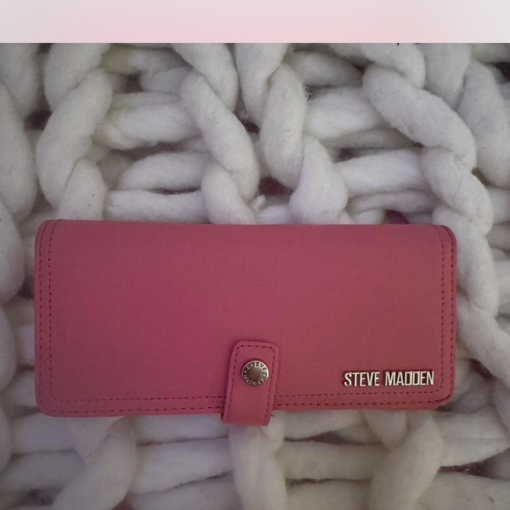 Steve Madden Vibrant Pink Wallet